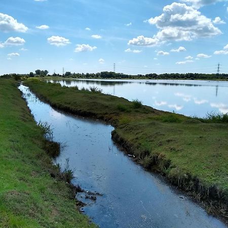 Apartamento Watercress Barns Sittingbourne Exterior foto