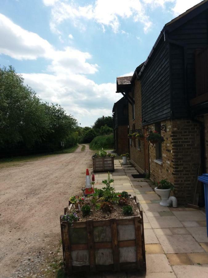 Apartamento Watercress Barns Sittingbourne Exterior foto